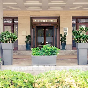Otel Mercure Excelsior, Katanya